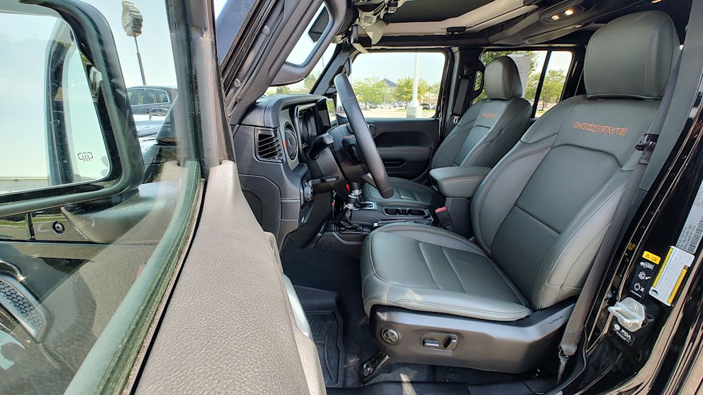 Thumbnail: 2024 Jeep Gladiator - 11