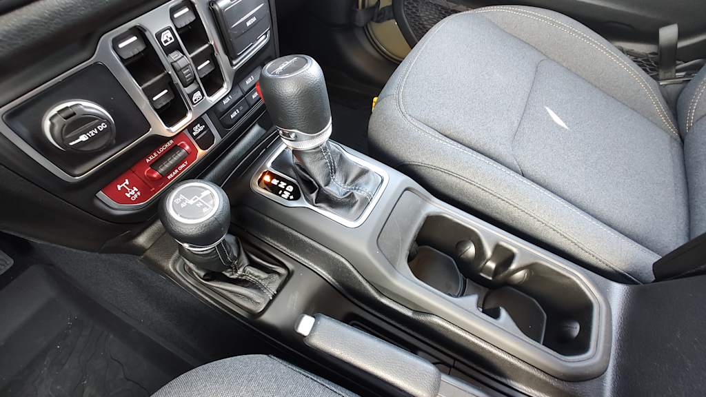 Thumbnail: 2025 Jeep Gladiator - 14