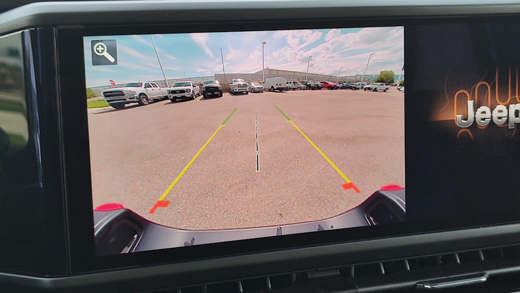 Thumbnail: 2025 Jeep Gladiator - 21