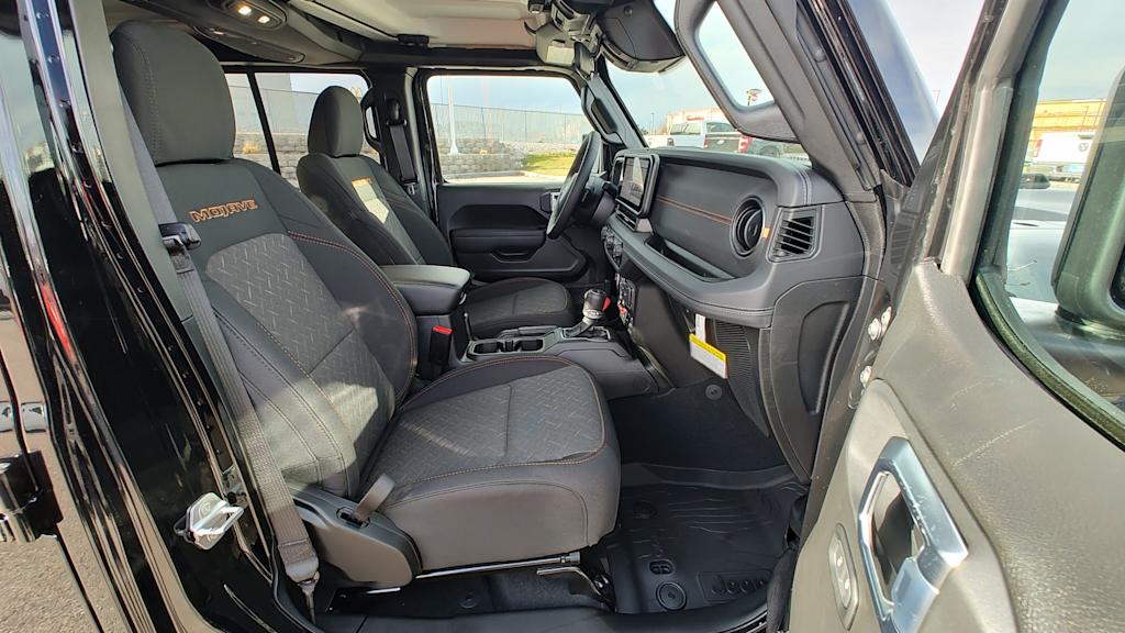 Thumbnail: 2026 Jeep Gladiator - 12