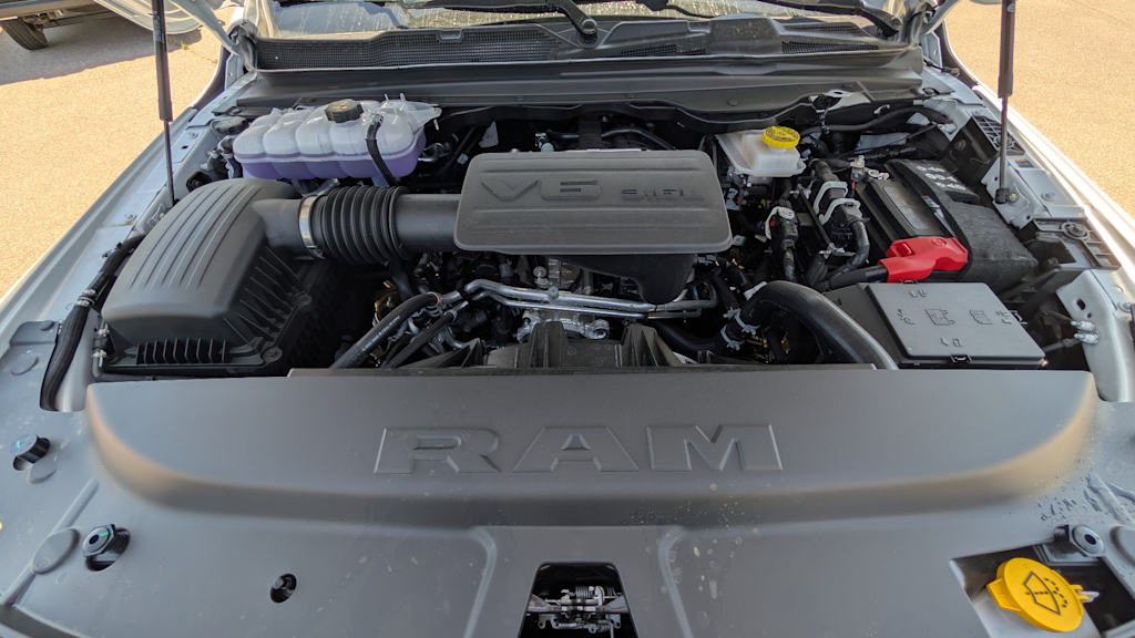 Thumbnail: 2026 RAM 1500 - 9