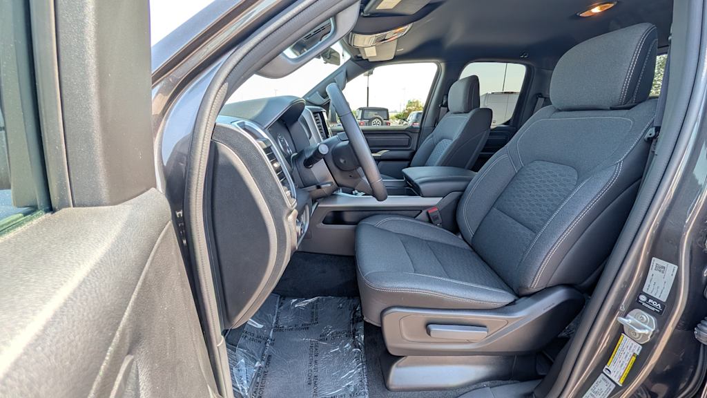 Thumbnail: 2026 RAM 1500 - 11