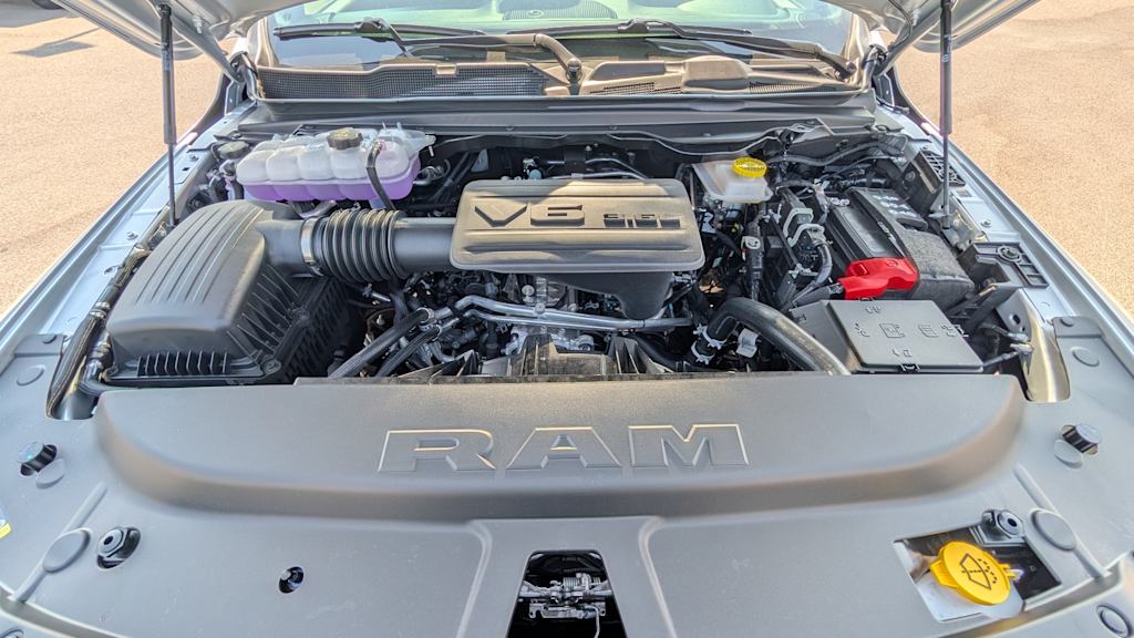 Thumbnail: 2026 RAM 1500 - 9