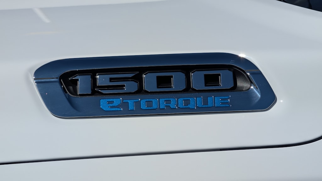 Thumbnail: 2026 RAM 1500 - 7