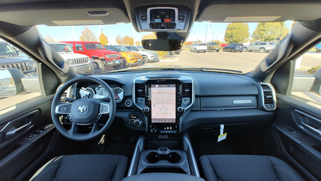 Thumbnail: 2026 RAM 1500 - 10