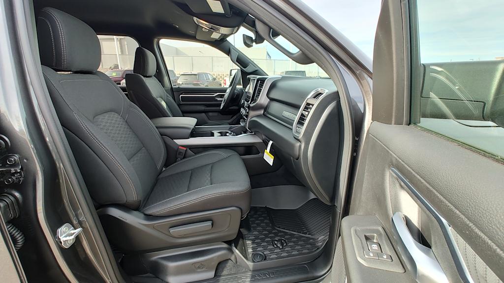 Thumbnail: 2026 RAM 1500 - 12