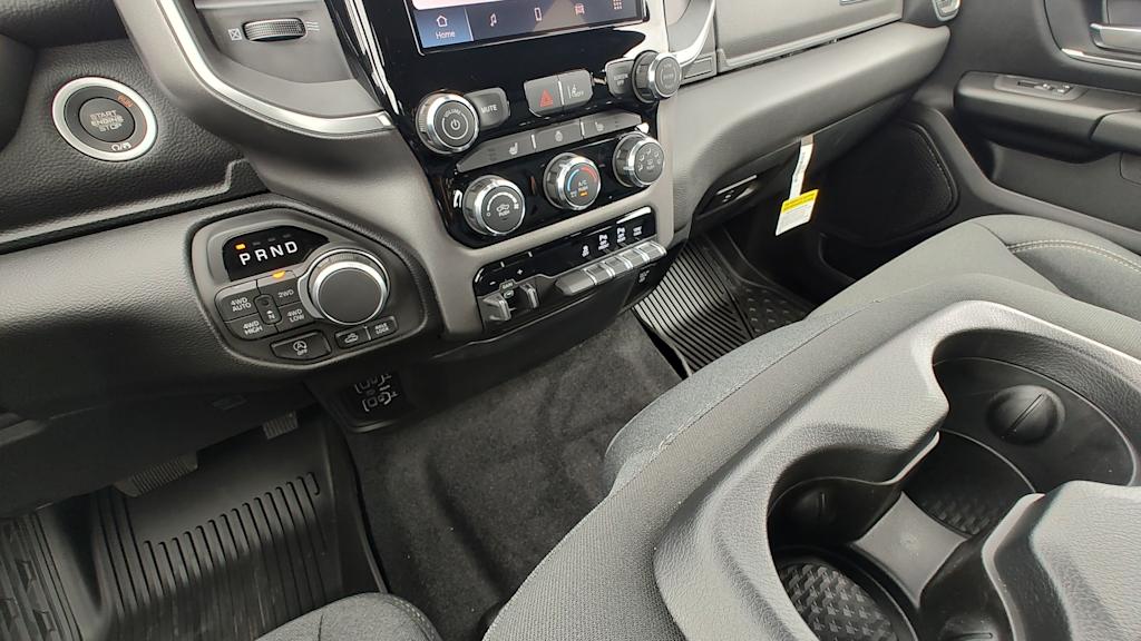 Thumbnail: 2026 RAM 1500 - 15
