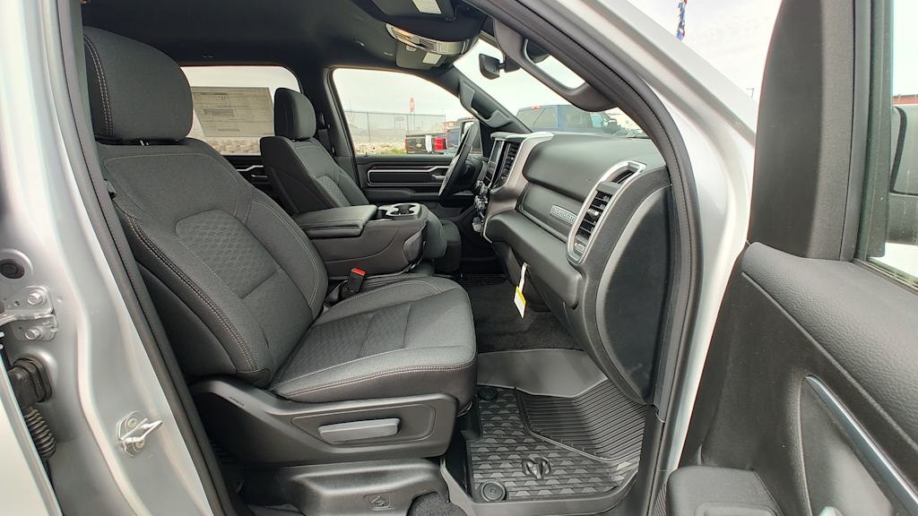 Thumbnail: 2026 RAM 1500 - 12