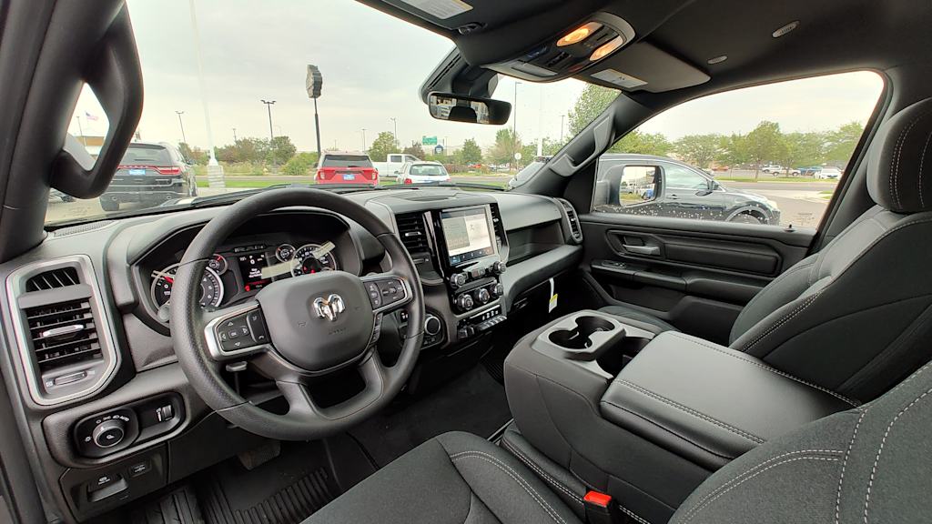2026 RAM 1500 Tradesman - Photo 2