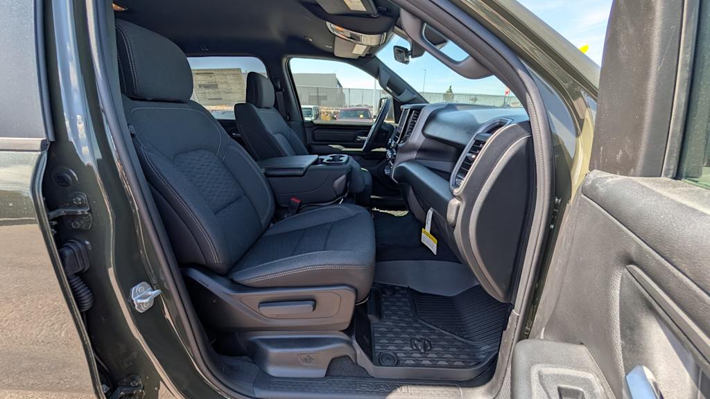 Thumbnail: 2026 RAM 1500 - 12
