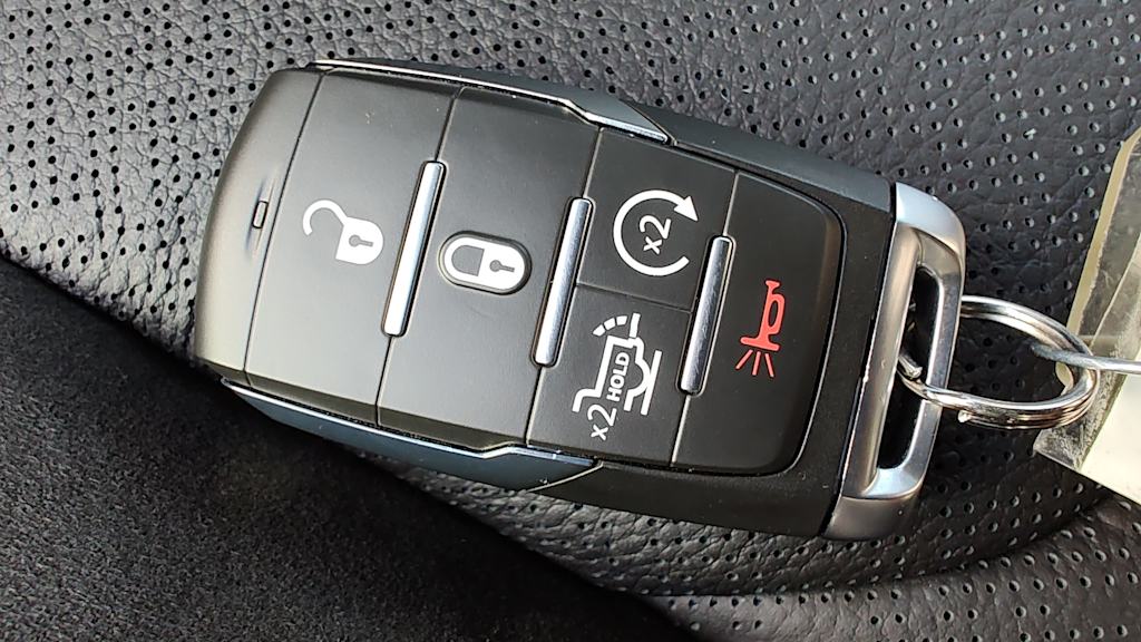 Thumbnail: 2026 RAM 1500 - 19