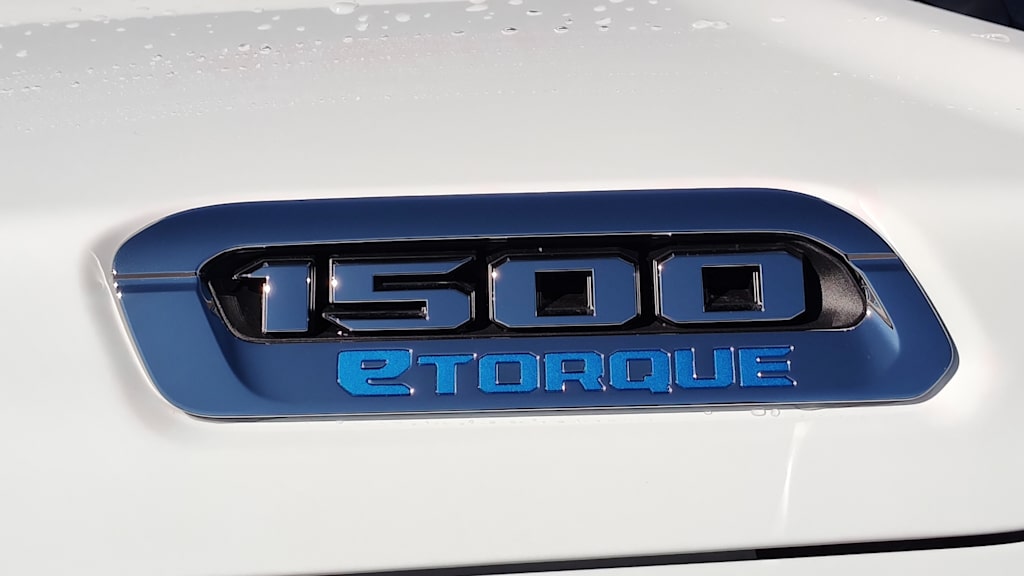 Thumbnail: 2026 RAM 1500 - 6