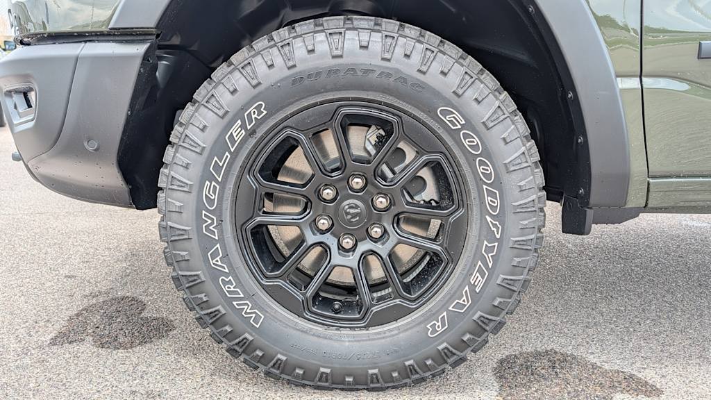 Thumbnail: 2026 RAM 1500 - 8