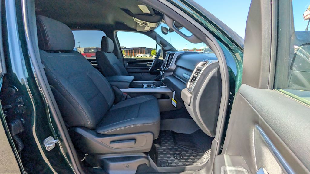 Thumbnail: 2026 RAM 1500 - 21