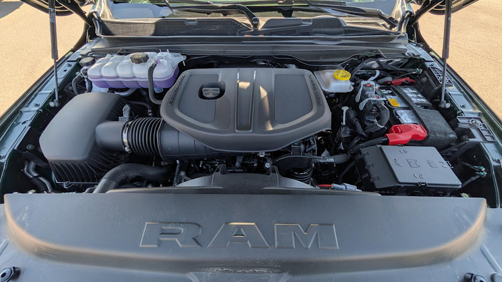 Thumbnail: 2026 RAM 1500 - 9