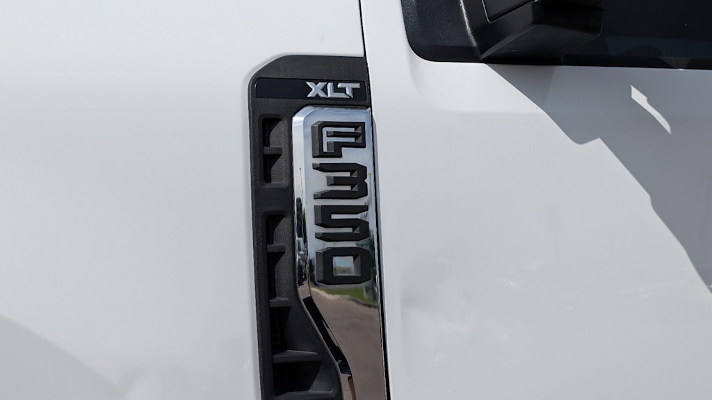Thumbnail: 2025 Ford F-350 - 18