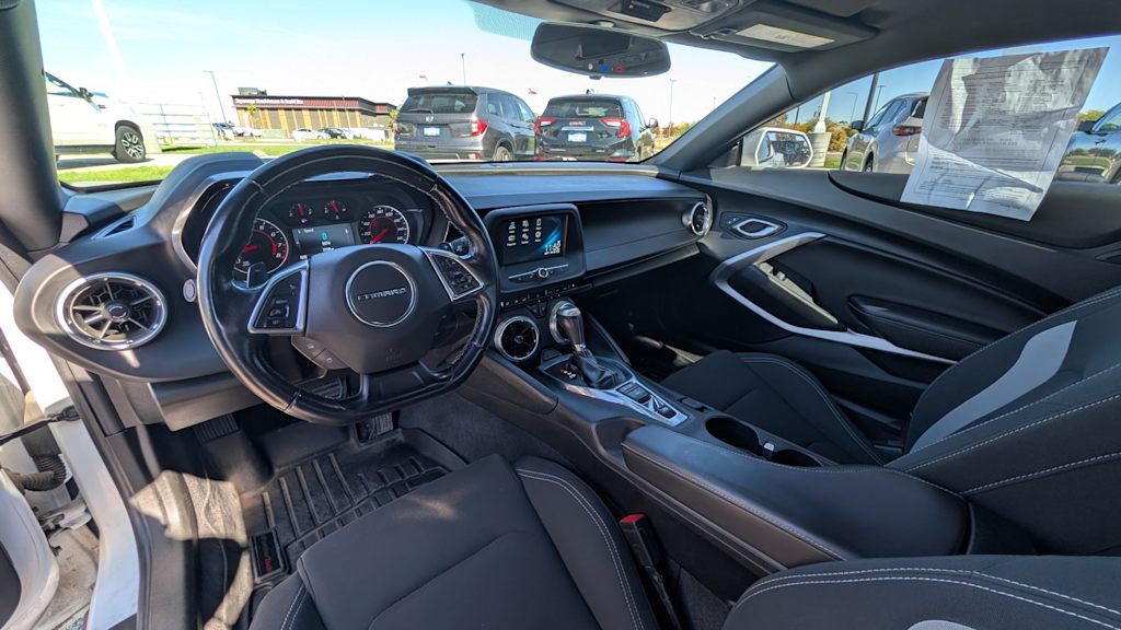 Thumbnail: 2018 Chevrolet Camaro - 2