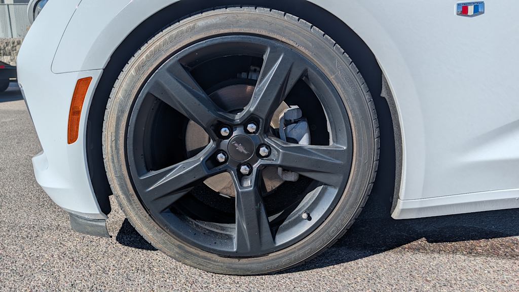 Thumbnail: 2018 Chevrolet Camaro - 8