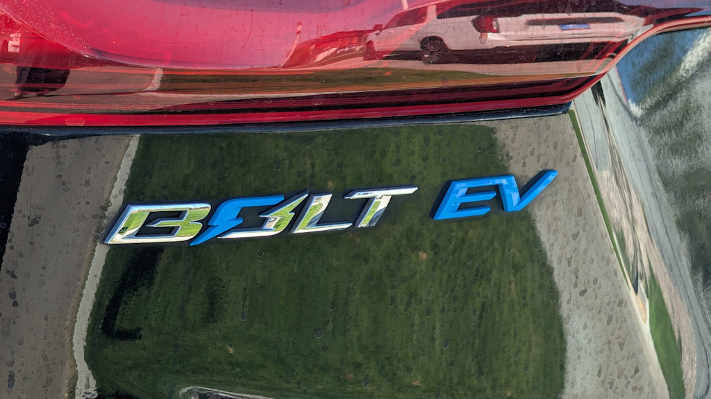 Thumbnail: 2020 Chevrolet Bolt EV - 6
