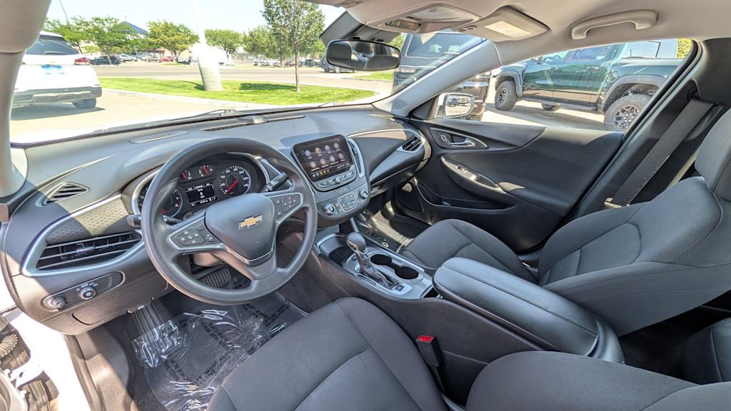 Thumbnail: 2024 Chevrolet Malibu - 2