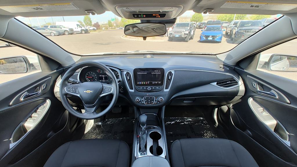 Thumbnail: 2024 Chevrolet Malibu - 10