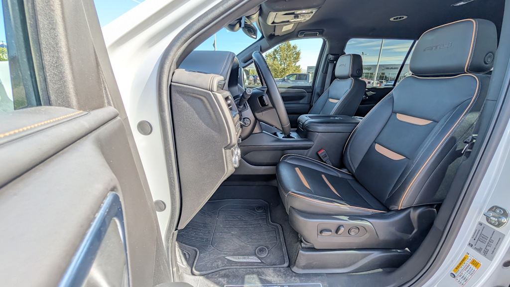 Thumbnail: 2024 GMC Yukon XL - 11