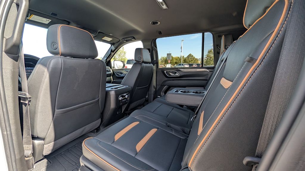 Thumbnail: 2024 GMC Yukon XL - 12