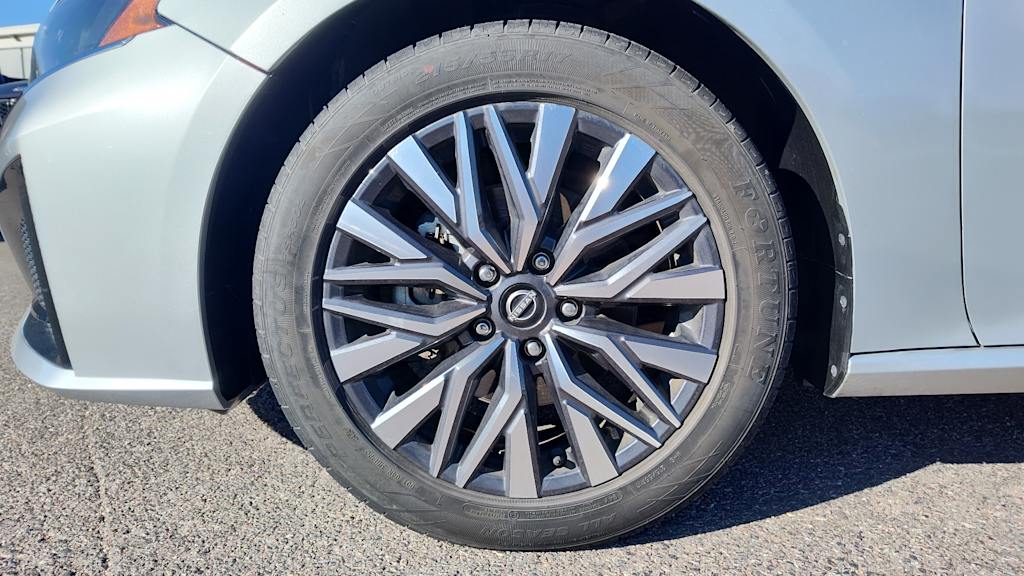 Thumbnail: 2024 Nissan Altima - 8