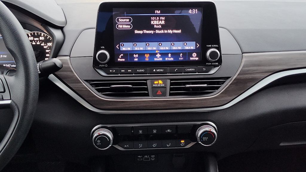 Thumbnail: 2023 Nissan Altima - 15