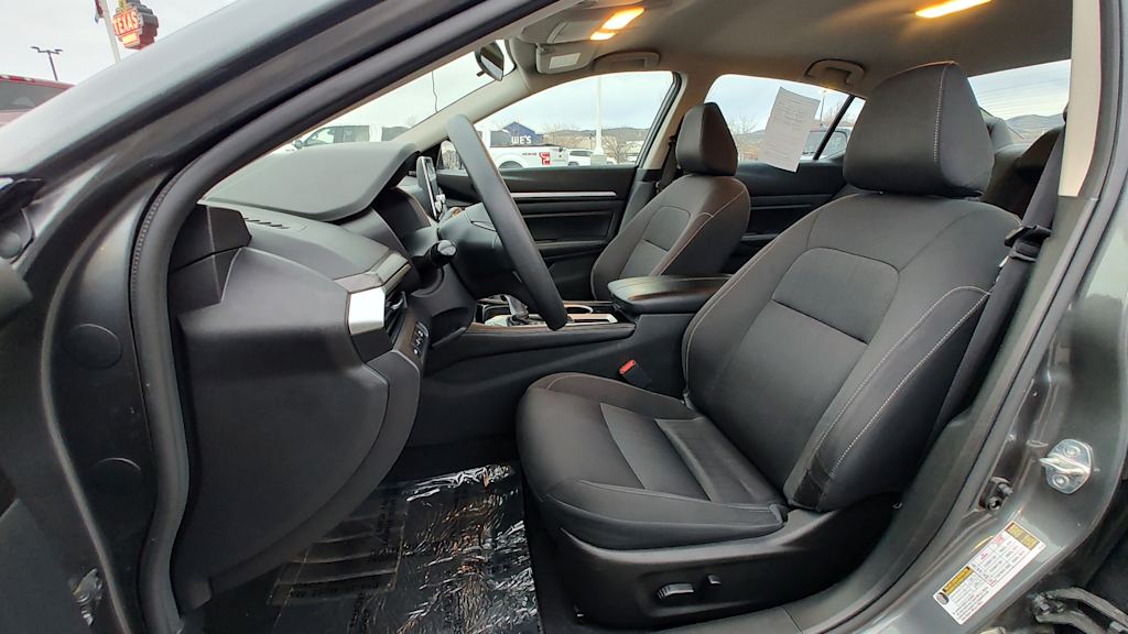 Thumbnail: 2023 Nissan Altima - 11