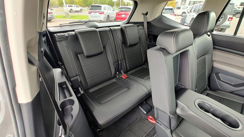 Thumbnail: 2023 Volkswagen Atlas - 23