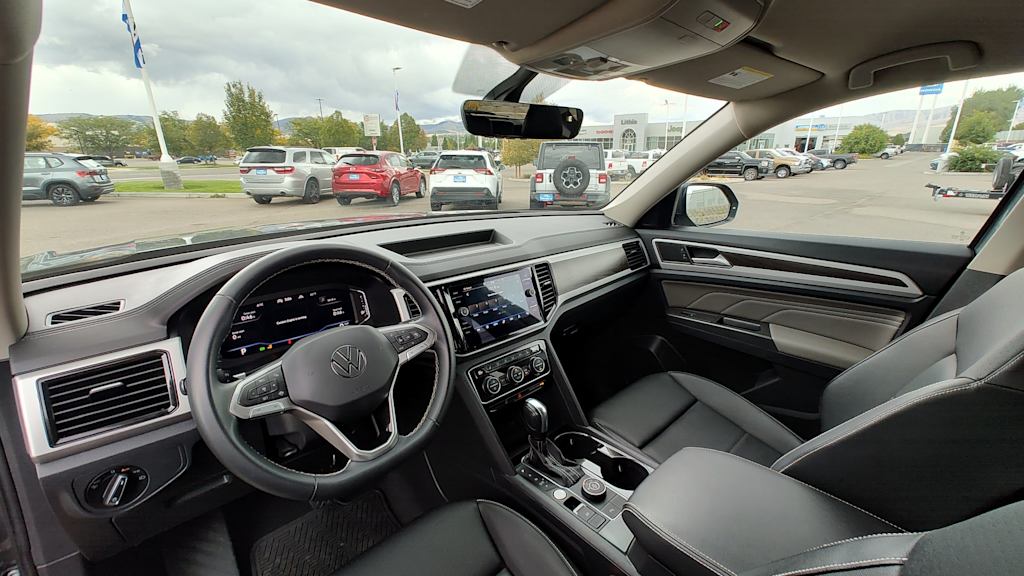 Thumbnail: 2023 Volkswagen Atlas - 2