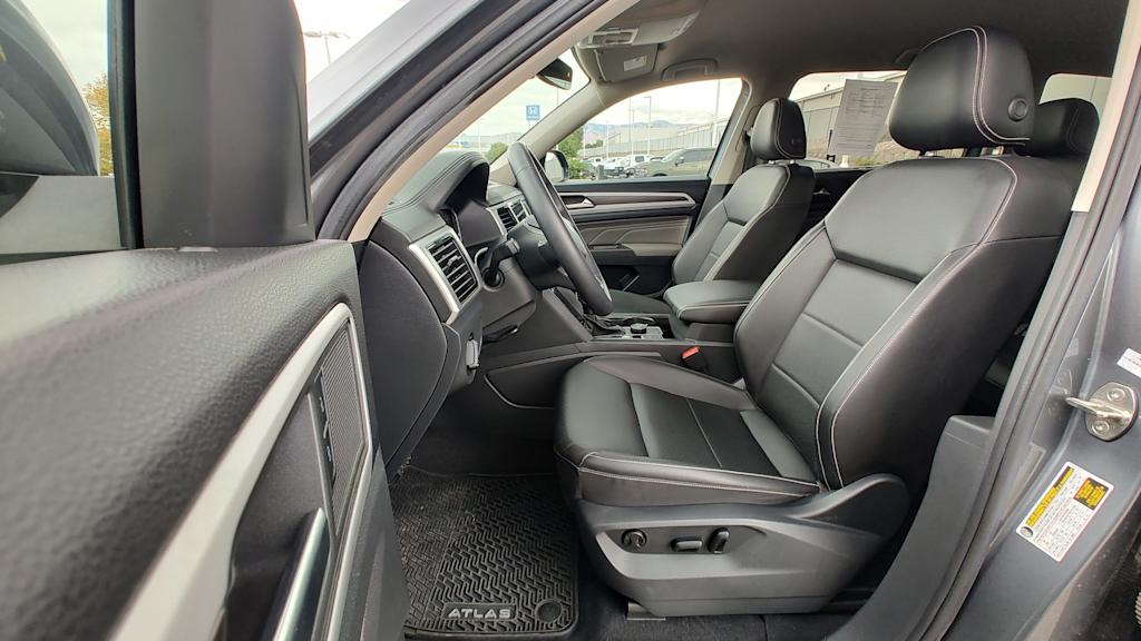 Thumbnail: 2023 Volkswagen Atlas - 11