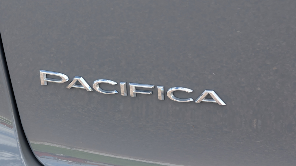 Thumbnail: 2025 Chrysler Pacifica - 7