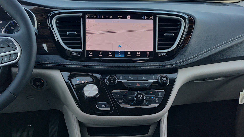 Thumbnail: 2024 Chrysler Pacifica - 15