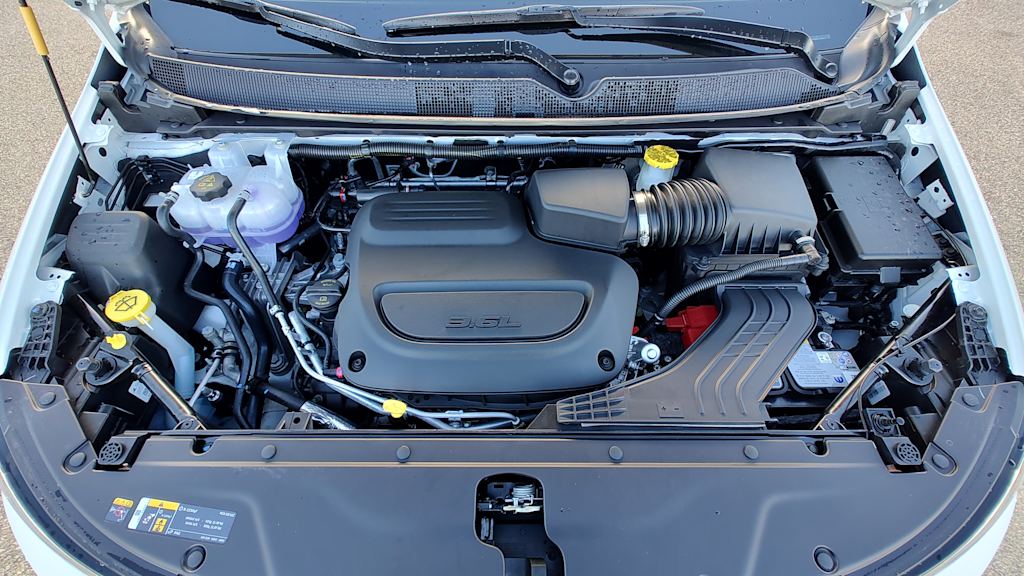 Thumbnail: 2025 Chrysler Pacifica - 9