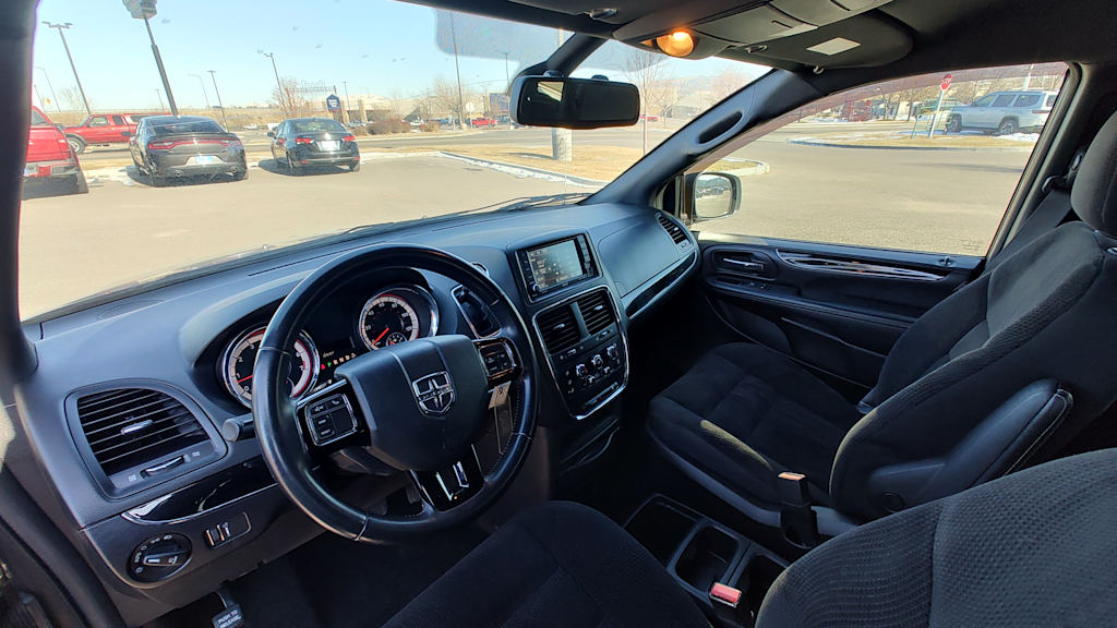 2019 Dodge Grand Caravan SE 2