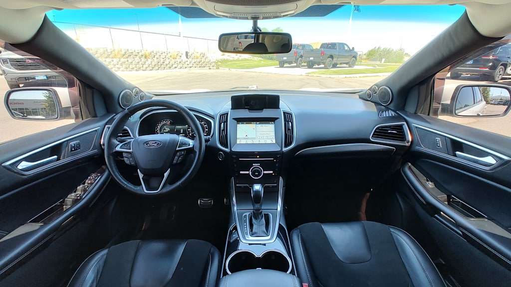 Thumbnail: 2016 Ford Edge - 10