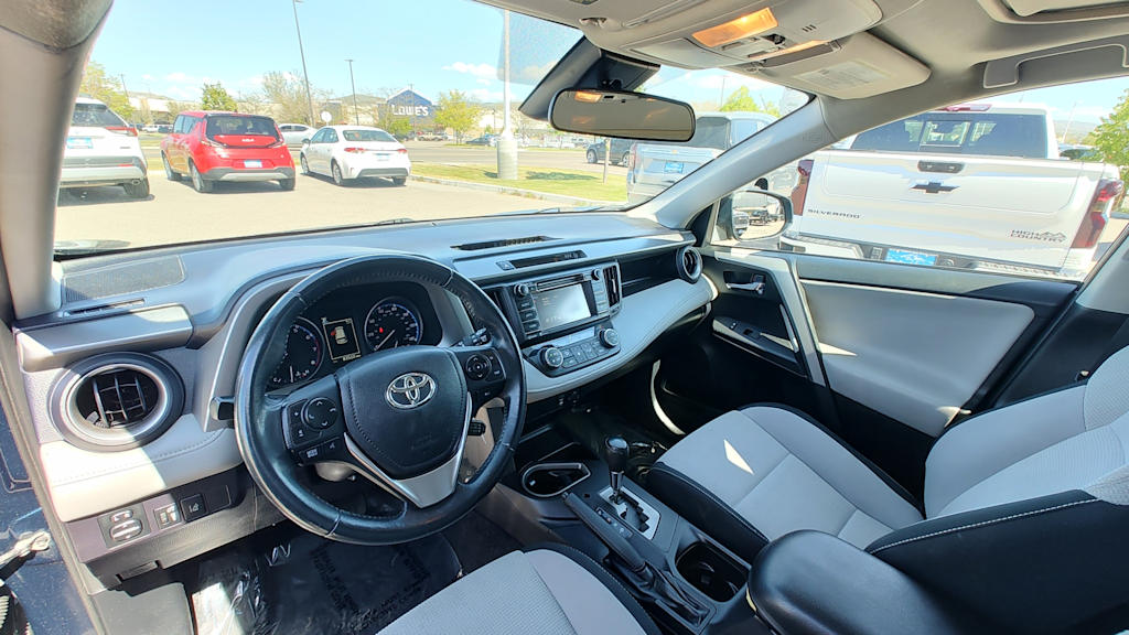 Thumbnail: 2017 Toyota RAV4 - 2