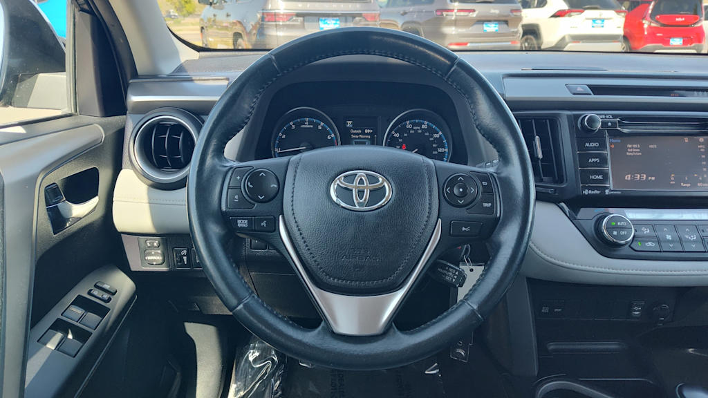 Thumbnail: 2017 Toyota RAV4 - 14