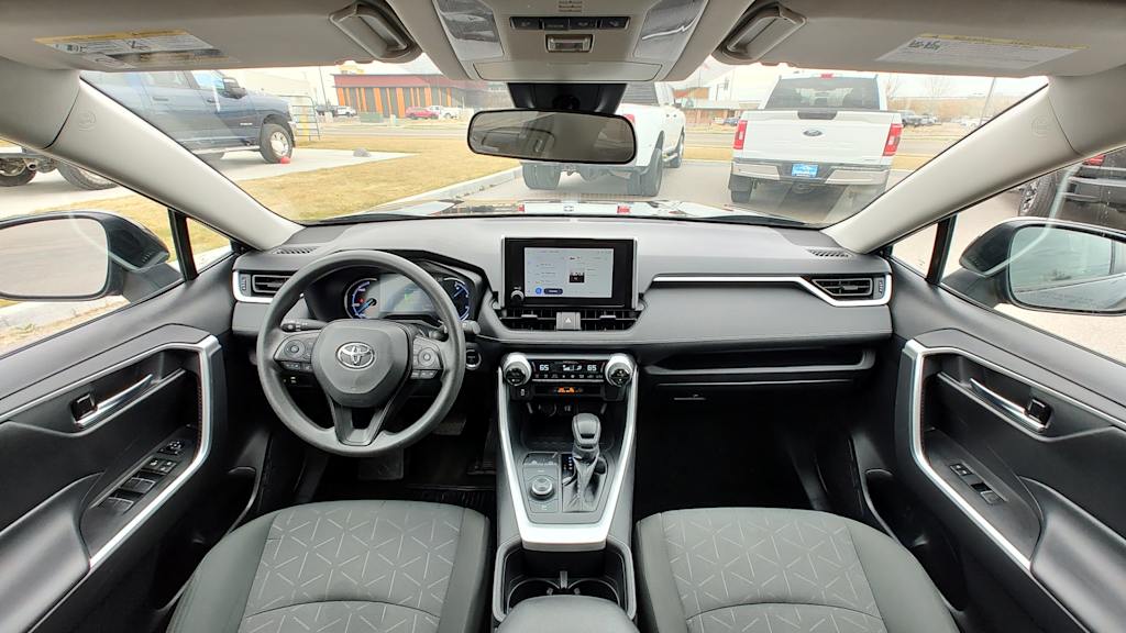 Thumbnail: 2024 Toyota RAV4 - 10