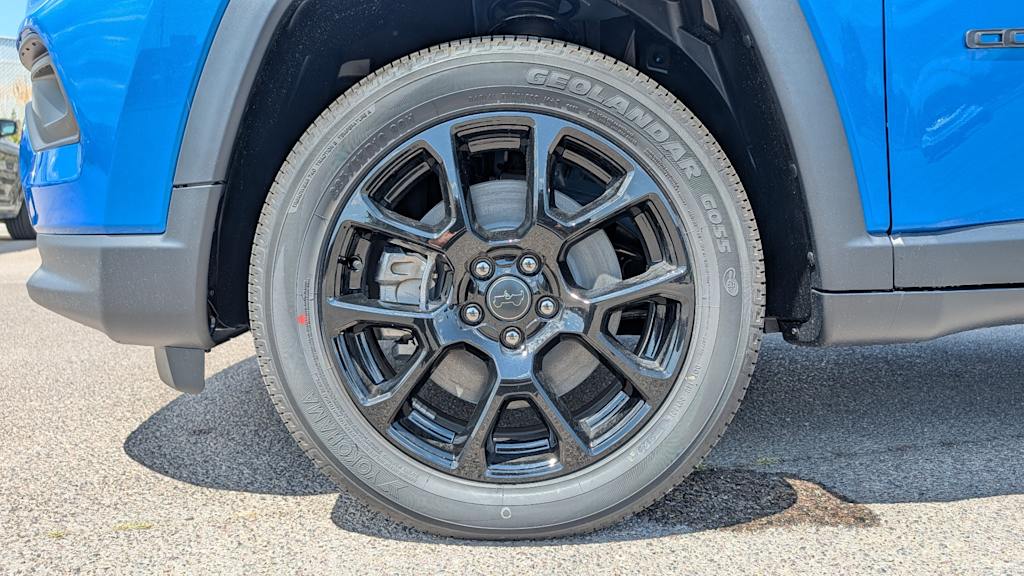 Thumbnail: 2026 Jeep Compass - 8
