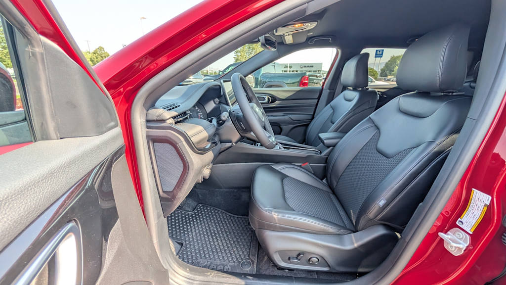 Thumbnail: 2026 Jeep Compass - 11