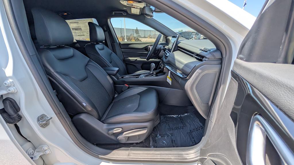 Thumbnail: 2026 Jeep Compass - 12