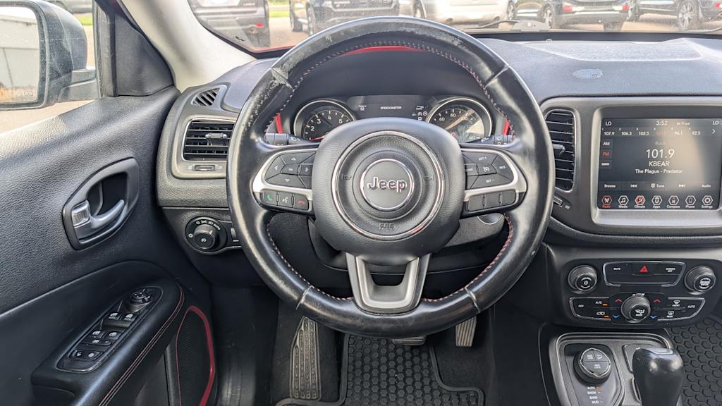 Thumbnail: 2020 Jeep Compass - 14
