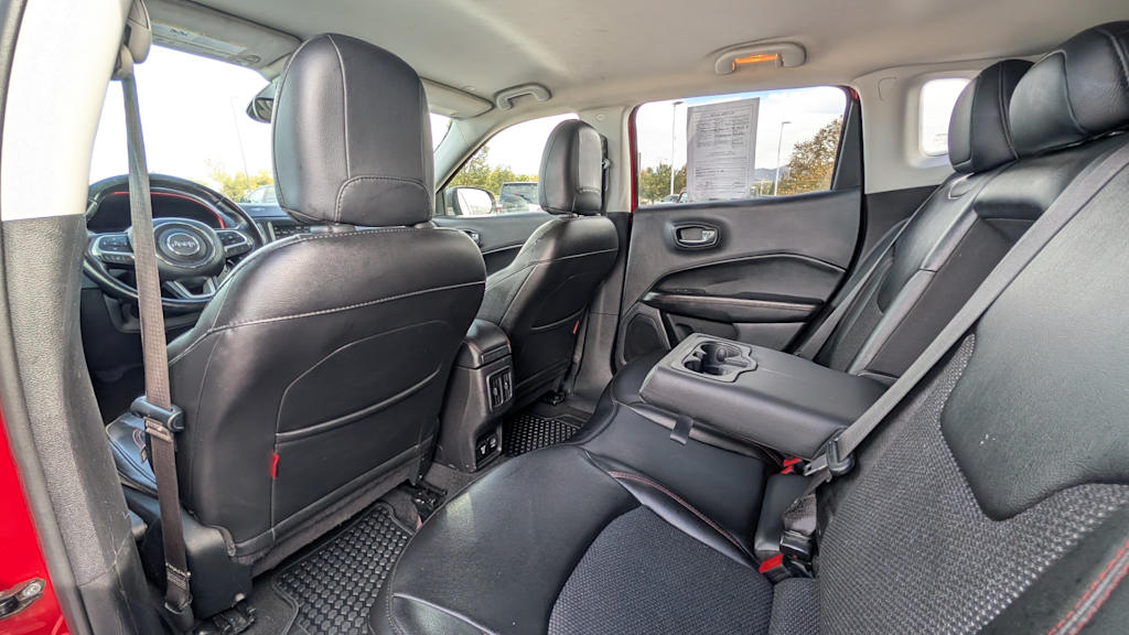Thumbnail: 2020 Jeep Compass - 13