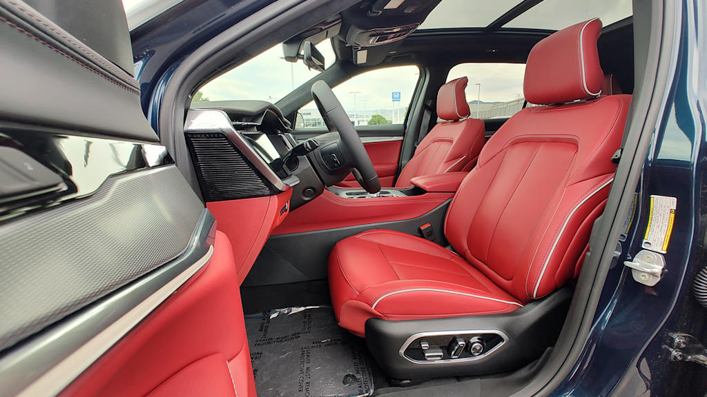 Thumbnail: 2025 Jeep Wagoneer S - 10