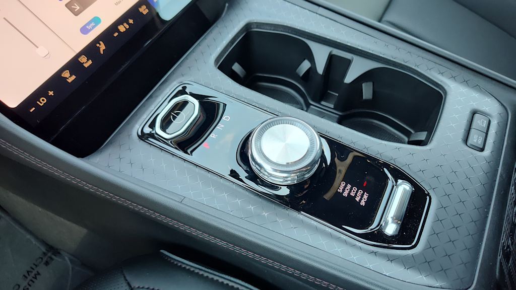 Thumbnail: 2025 Jeep Wagoneer S - 15