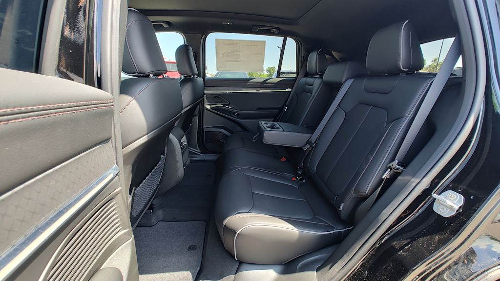 Thumbnail: 2025 Jeep Wagoneer S - 20