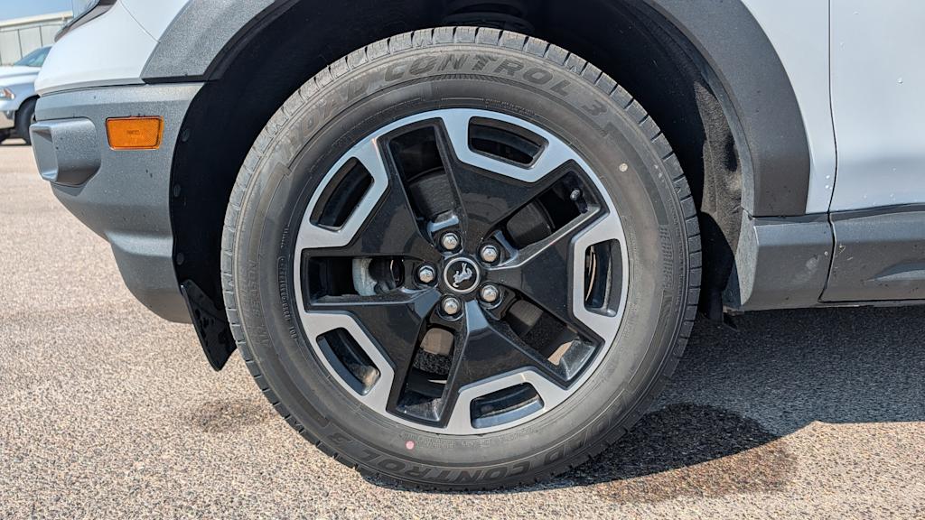 Thumbnail: 2021 Ford Bronco Sport - 8